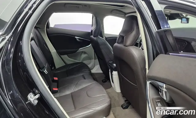 Volvo V40 2016 2.0 АКПП, миниатюра 12