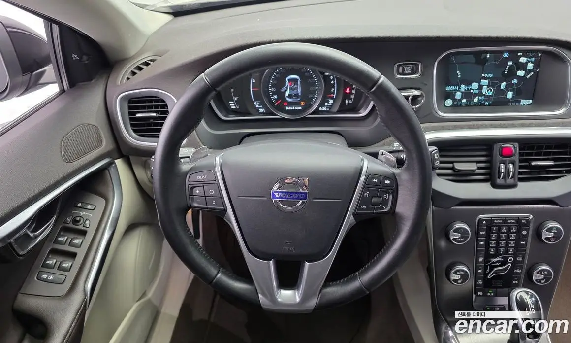 Volvo V40 2016 2.0 АКПП, фото 13 Volvo V40 2016 2.0 АКПП, фото 13