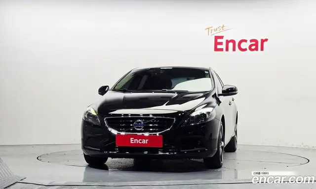 Volvo V40 2016 2.0 АКПП, миниатюра 3 Volvo V40 2016 2.0 АКПП, миниатюра 3