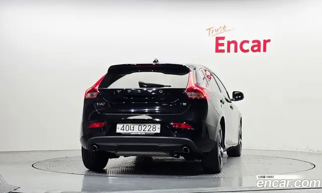 Volvo V40 2016 2.0 АКПП, миниатюра 4 Volvo V40 2016 2.0 АКПП, миниатюра 4