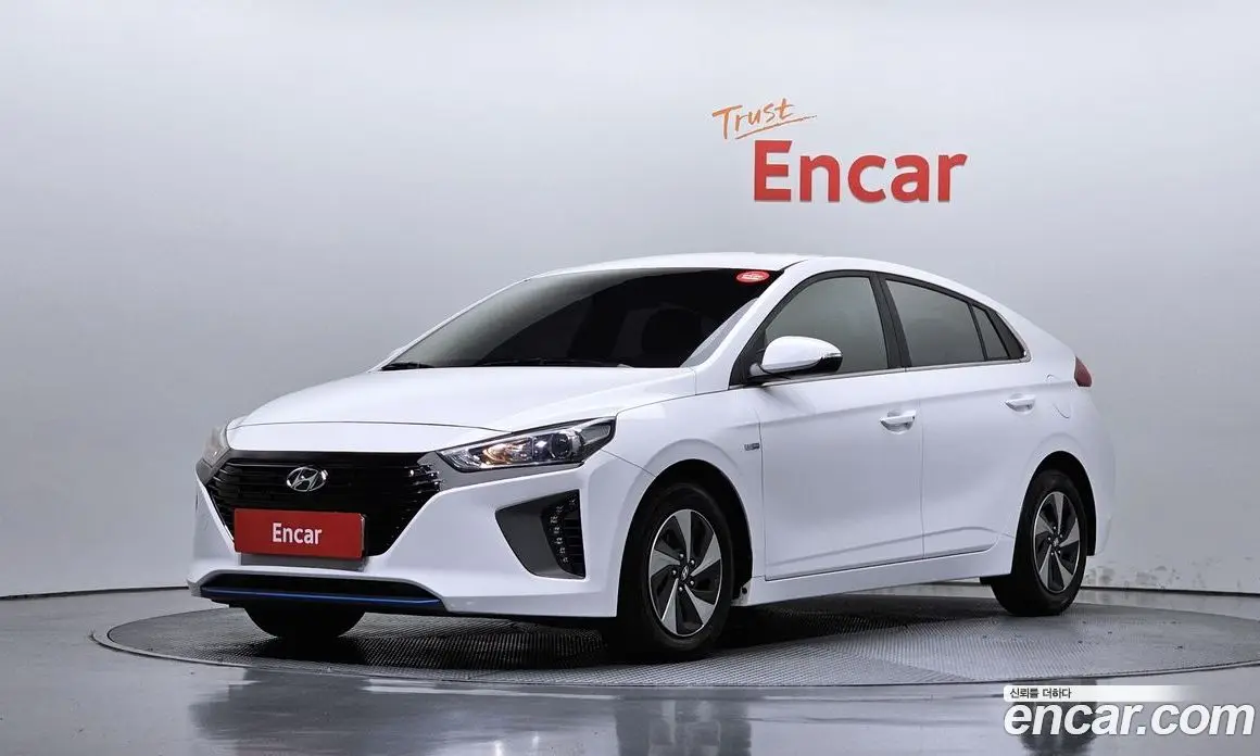 Hyundai Ioniq 2016 1.6 АКПП, фото 1 Hyundai Ioniq 2016 1.6 АКПП, фото 1