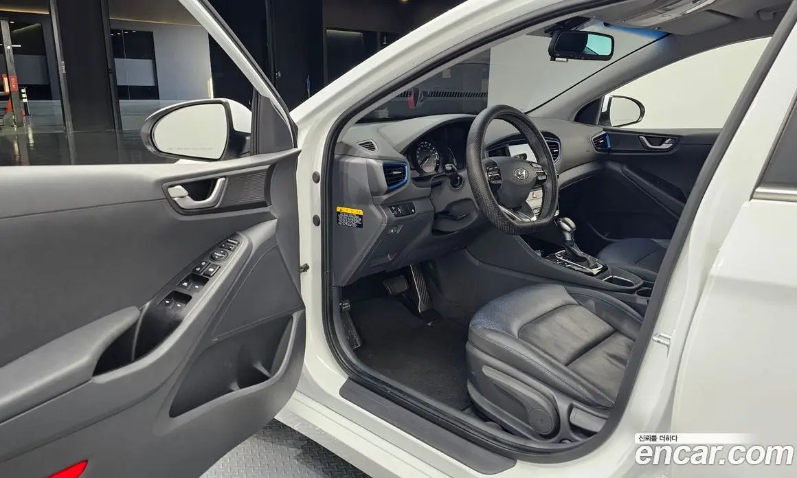 Hyundai Ioniq 2016 1.6 АКПП, фото 10 Hyundai Ioniq 2016 1.6 АКПП, фото 10