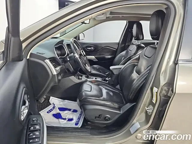 Jeep Cherokee 2017 2.2 АКПП, миниатюра 10
