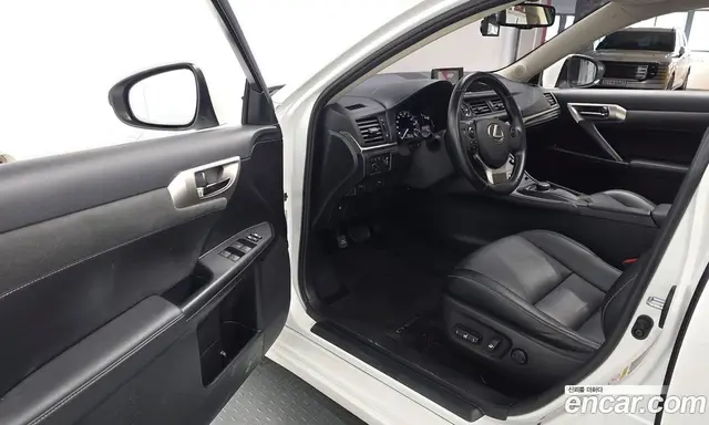 Lexus CT200h 2018 1.8 АКПП, миниатюра 12