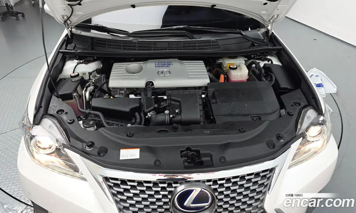 Lexus CT200h 2018 1.8 АКПП, фото 5 Lexus CT200h 2018 1.8 АКПП, фото 5