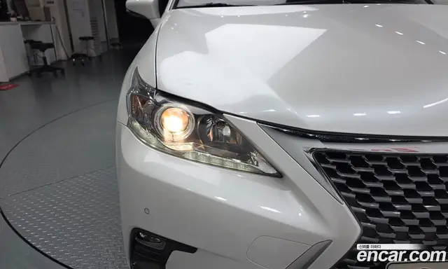 Lexus CT200h 2018 1.8 АКПП, миниатюра 7 Lexus CT200h 2018 1.8 АКПП, миниатюра 7