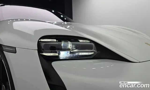 Porsche Taycan 2021 0.1 АКПП, миниатюра 7 Porsche Taycan 2021 0.1 АКПП, миниатюра 7
