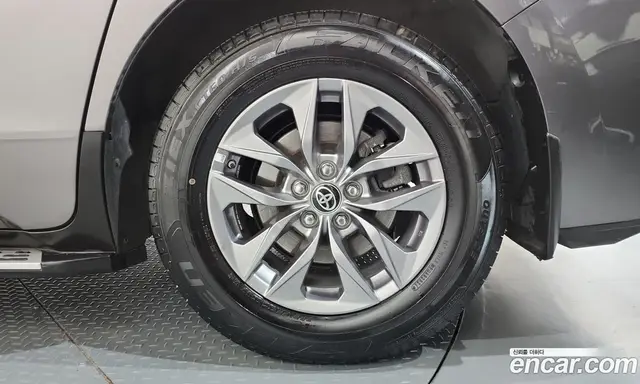 Toyota Sienna 2023 2.5 АКПП, миниатюра 7 Toyota Sienna 2023 2.5 АКПП, миниатюра 7