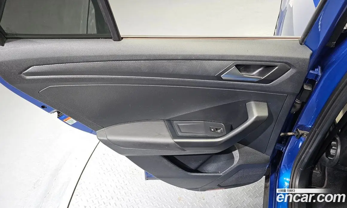 Volkswagen T-Roc 2022 2.0 АКПП, фото 15
