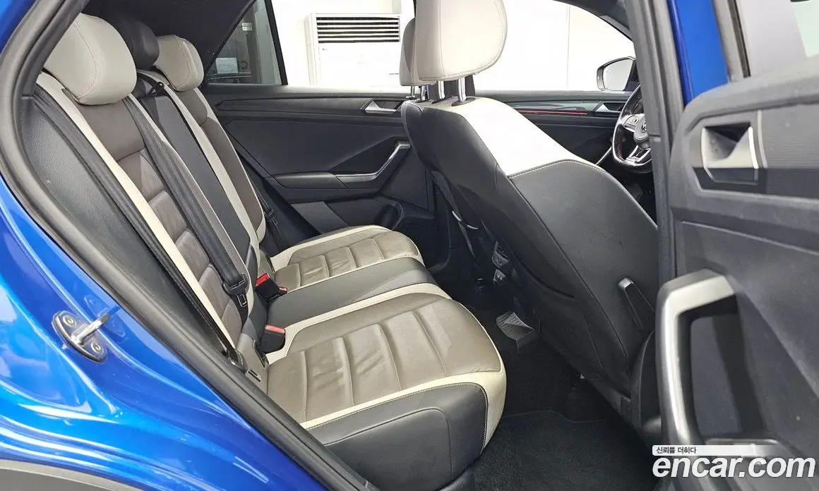 Volkswagen T-Roc 2022 2.0 АКПП, фото 17