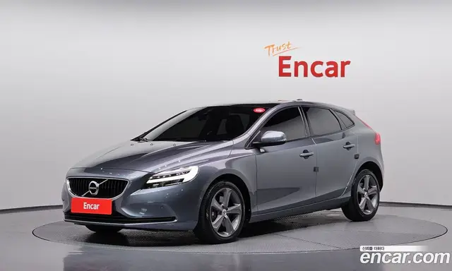 Volvo V40, 2017, 104 173 км