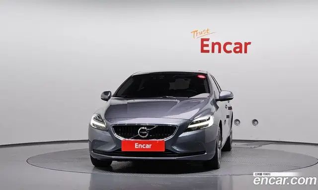Volvo V40 2017 2.0 АКПП, миниатюра 3