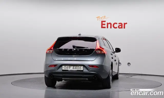 Volvo V40 2017 2.0 АКПП, миниатюра 4