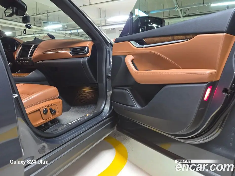 Maserati Levante 2017 3.0 АКПП, фото 14