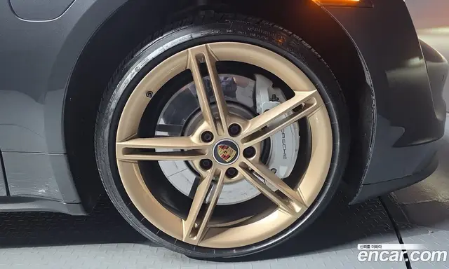 Porsche Taycan 2021 0.1 АКПП, миниатюра 7