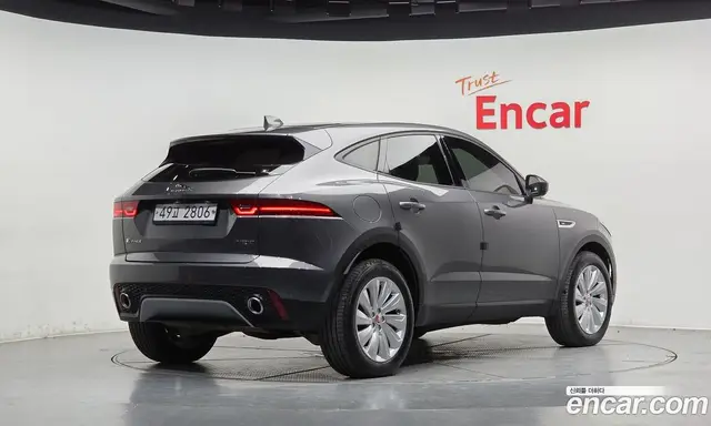 Jaguar E-Pace 2018 2.0 АКПП, миниатюра 2 Jaguar E-Pace 2018 2.0 АКПП, миниатюра 2