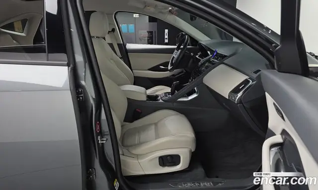 Jaguar E-Pace 2018 2.0 АКПП, миниатюра 11 Jaguar E-Pace 2018 2.0 АКПП, миниатюра 11