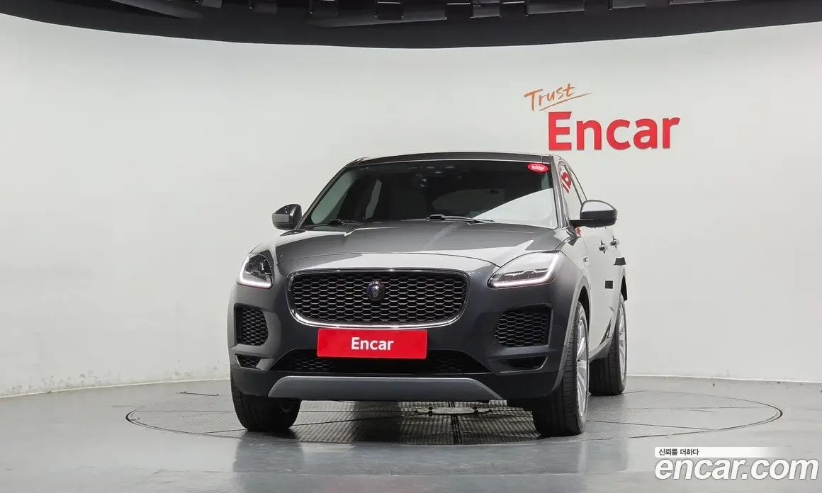 Jaguar E-Pace 2018 2.0 АКПП, фото 3 Jaguar E-Pace 2018 2.0 АКПП, фото 3