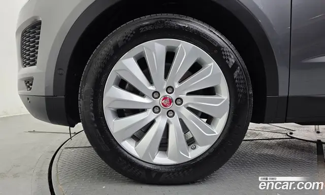 Jaguar E-Pace 2018 2.0 АКПП, миниатюра 5 Jaguar E-Pace 2018 2.0 АКПП, миниатюра 5