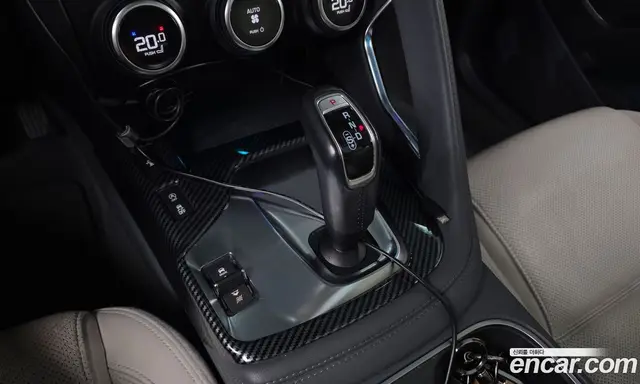 Jaguar E-Pace 2018 2.0 АКПП, миниатюра 9 Jaguar E-Pace 2018 2.0 АКПП, миниатюра 9