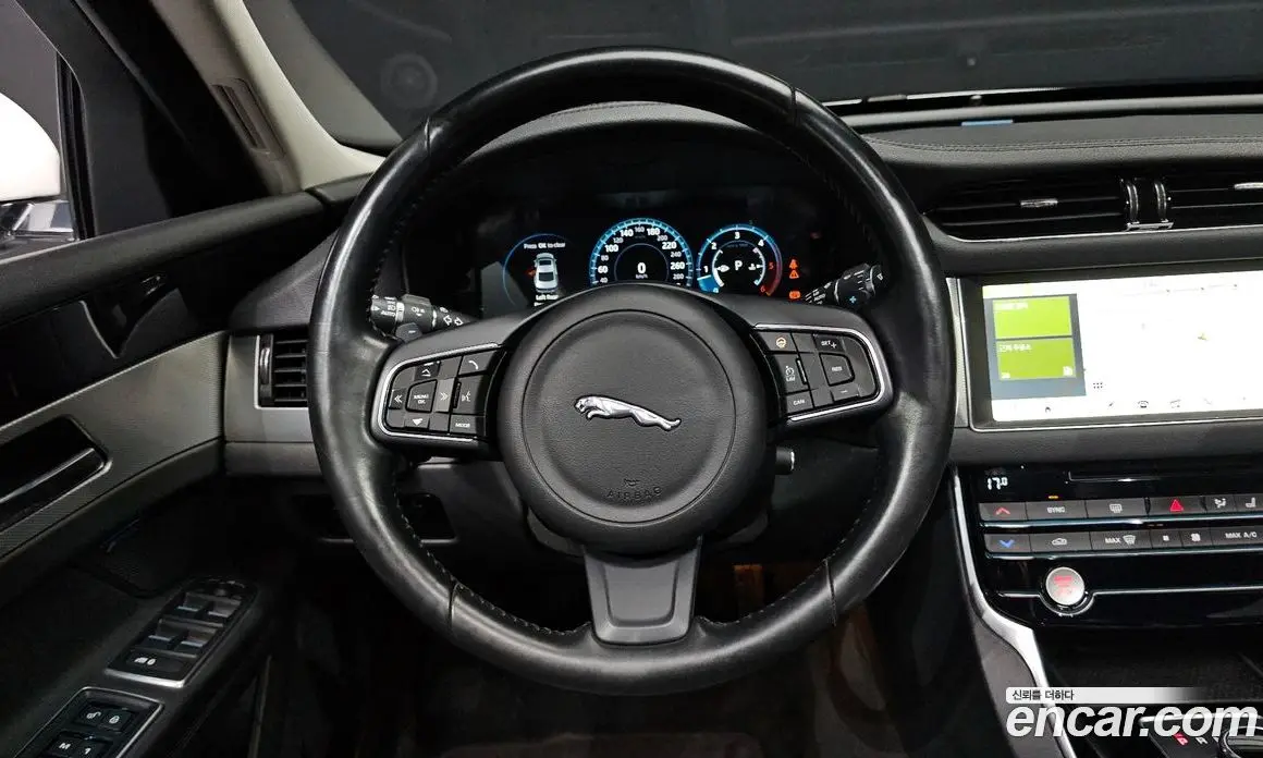Jaguar XF 2017 2.0 АКПП, фото 12