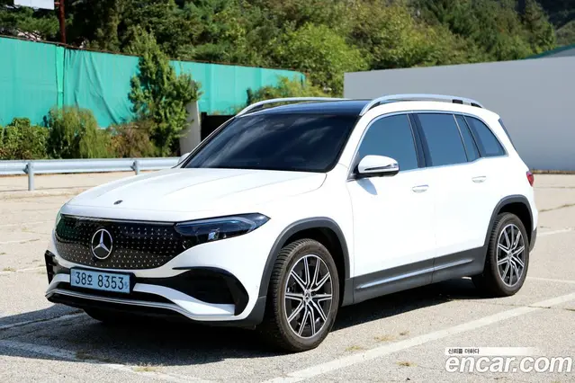 Mercedes-Benz EQB, 2025, 11 950 км