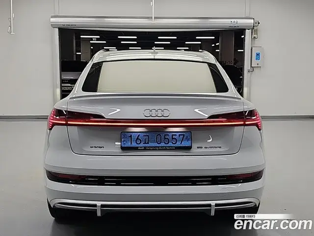 Audi e-tron 2022 АКПП, миниатюра 3