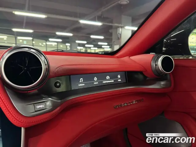 Ferrari GTC4 Lusso 2019 3.9 АКПП, миниатюра 11