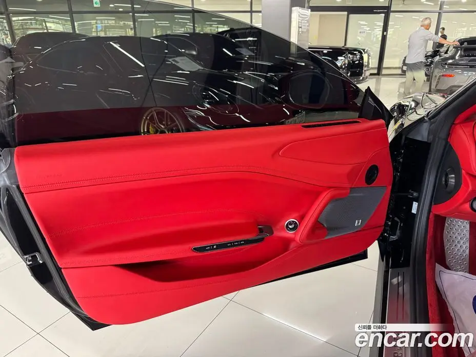 Ferrari GTC4 Lusso 2019 3.9 АКПП, фото 7