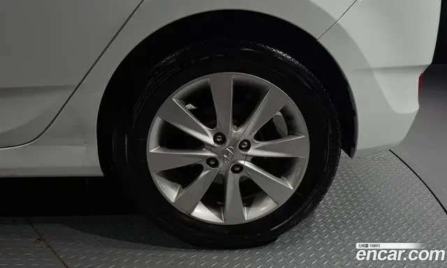 Hyundai Accent 2012 1.6 АКПП, миниатюра 6