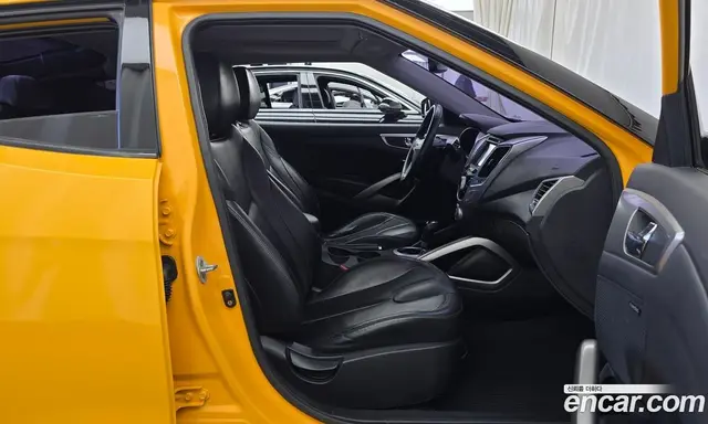 Hyundai Veloster 2012 1.6 АКПП, миниатюра 11 Hyundai Veloster 2012 1.6 АКПП, миниатюра 11