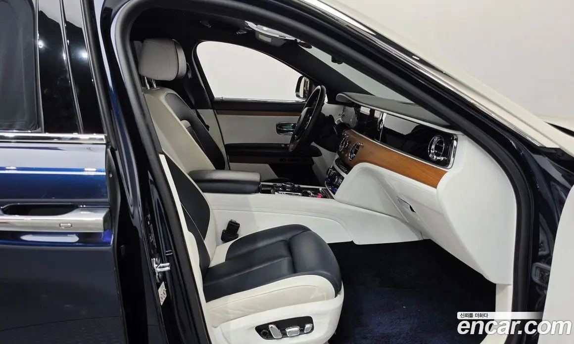 Rolls-Royce Ghost 2021 6.7 АКПП, фото 16