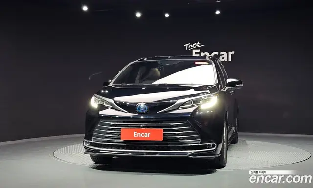 Toyota Sienna 2024 2.5 АКПП, миниатюра 2