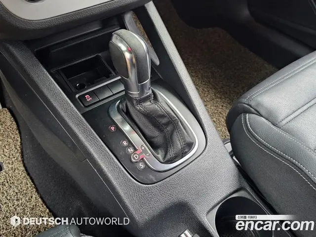 Volkswagen Scirocco 2013 2.0 АКПП, миниатюра 9