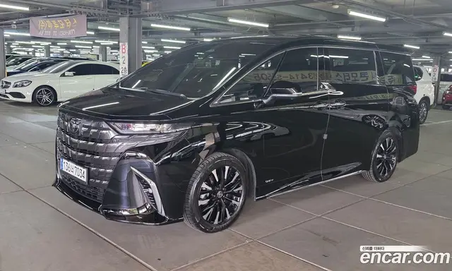 Toyota Alphard, 2023, 32 000 км
