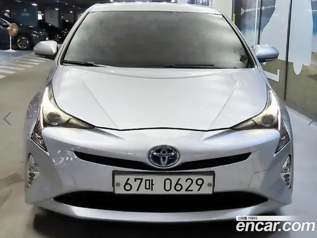 Toyota Prius 2016 1.8 АКПП, миниатюра 2