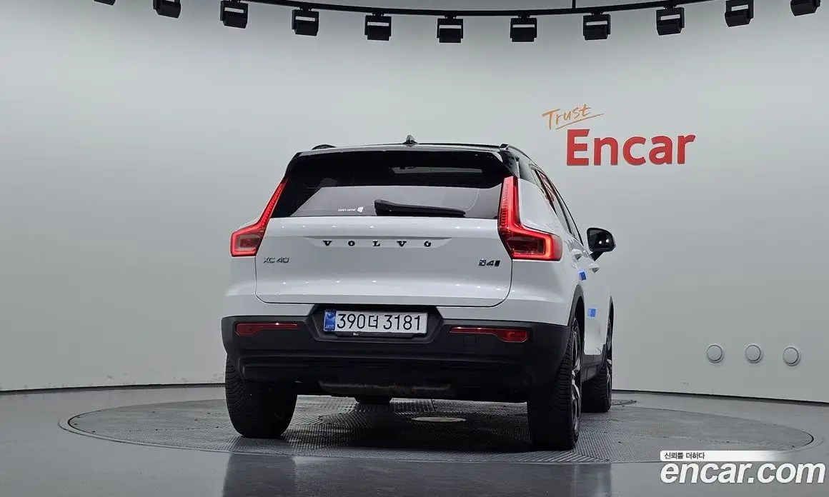 Volvo XC40 2020 2.0 АКПП, фото 4