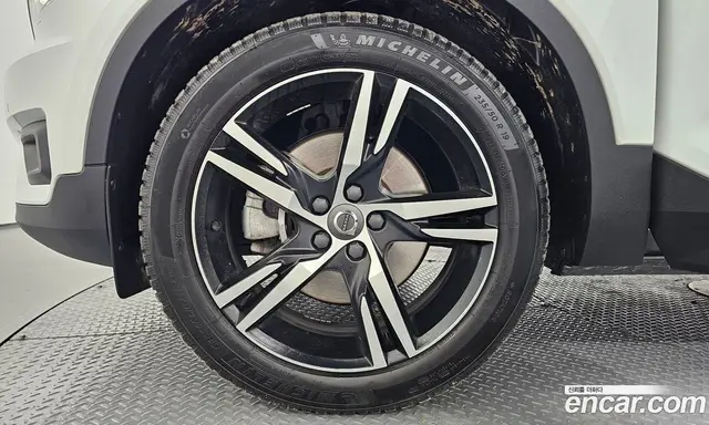 Volvo XC40 2020 2.0 АКПП, миниатюра 5