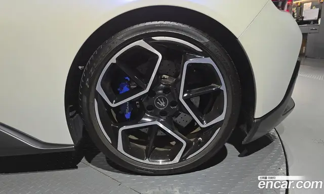 Maserati MC20 2022 3.0 АКПП, миниатюра 6 Maserati MC20 2022 3.0 АКПП, миниатюра 6