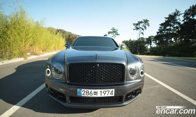Bentley Mulsanne 2018 6.8 АКПП, миниатюра 3