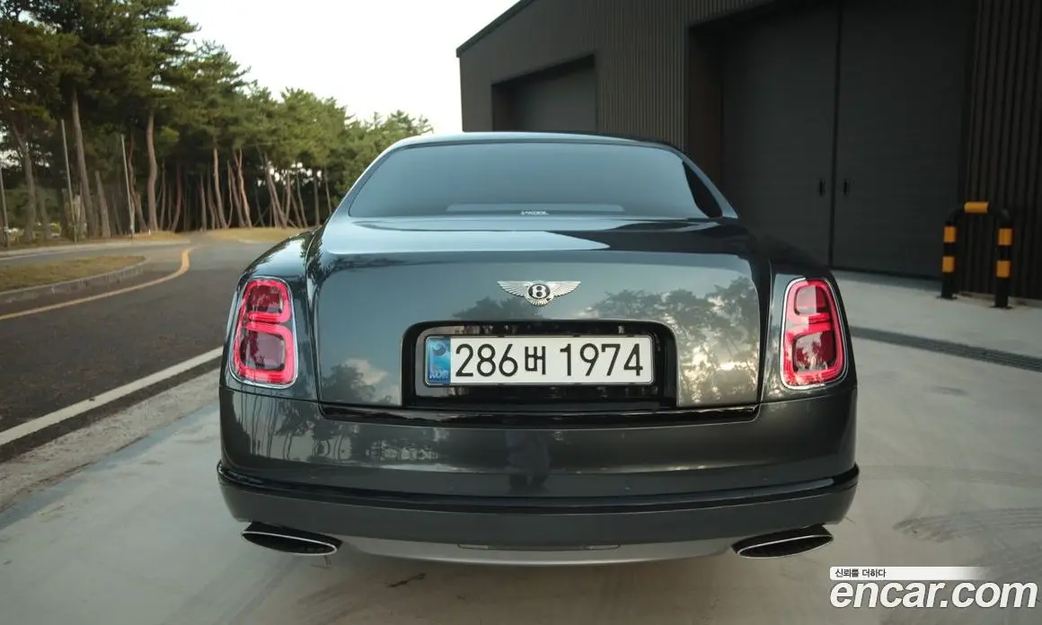 Bentley Mulsanne 2018 6.8 АКПП, фото 4