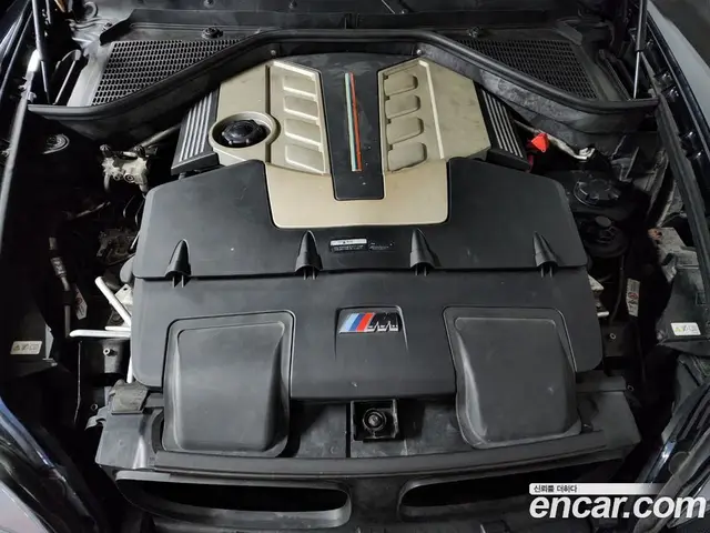 BMW X6M 2010 4.4 АКПП, миниатюра 6 BMW X6M 2010 4.4 АКПП, миниатюра 6