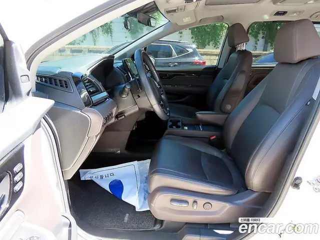 Honda Odyssey 2017 3.5 АКПП, миниатюра 5 Honda Odyssey 2017 3.5 АКПП, миниатюра 5