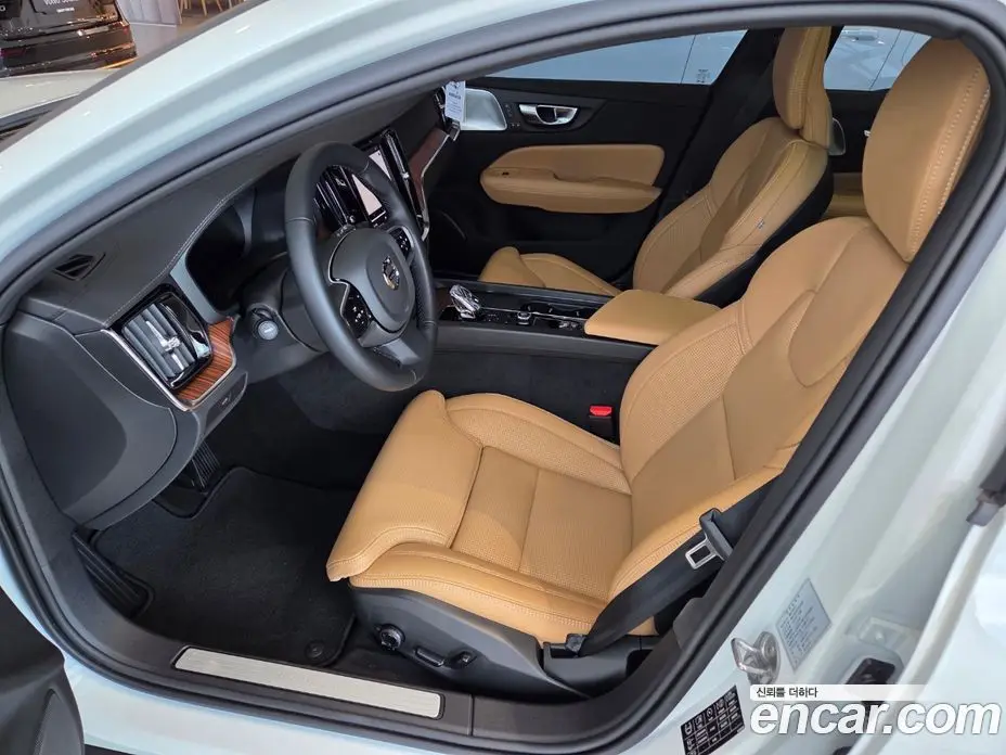 Volvo V60 2026 2.0 АКПП, фото 10