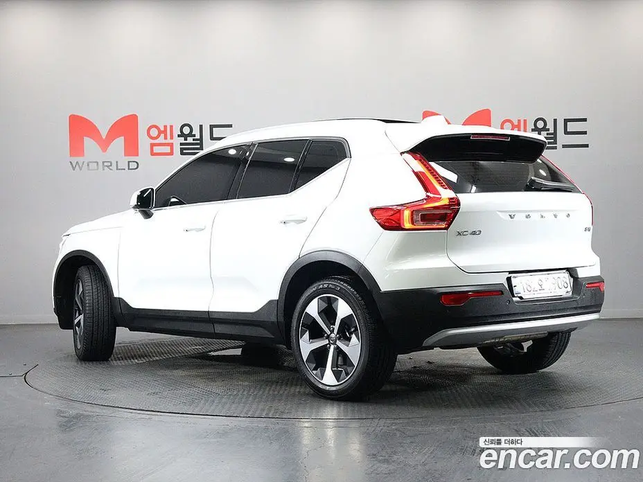 Volvo XC40 2024 2.0 АКПП, фото 4 Volvo XC40 2024 2.0 АКПП, фото 4