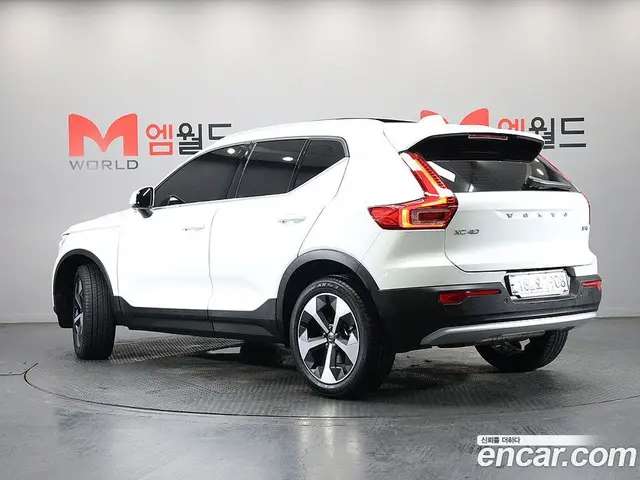 Volvo XC40 2024 2.0 АКПП, миниатюра 4 Volvo XC40 2024 2.0 АКПП, миниатюра 4