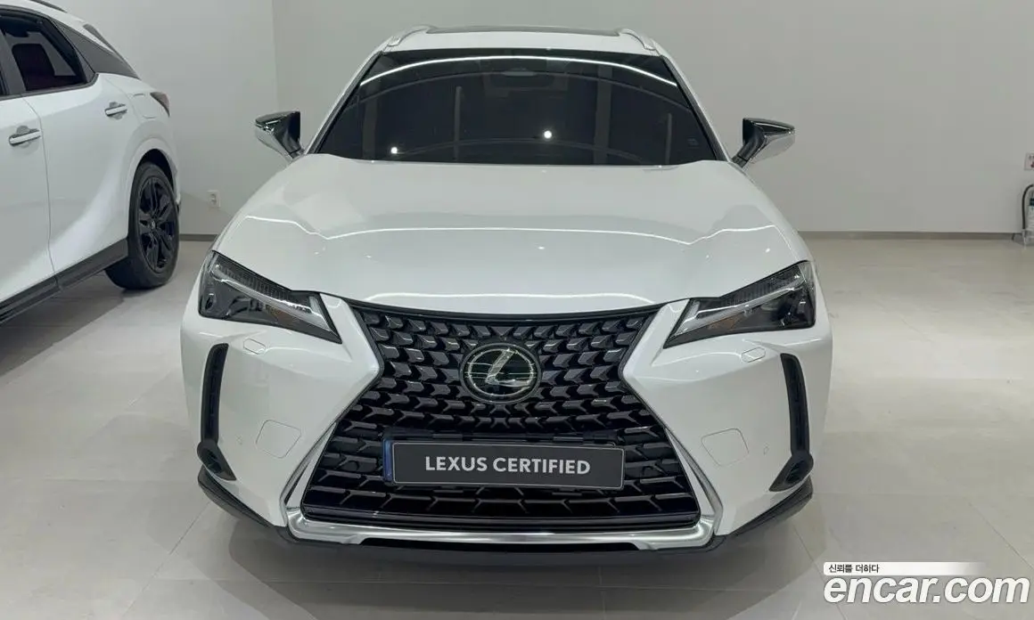 Lexus UX 2025 2.0 вариатор, фото 2 Lexus UX 2025 2.0 вариатор, фото 2