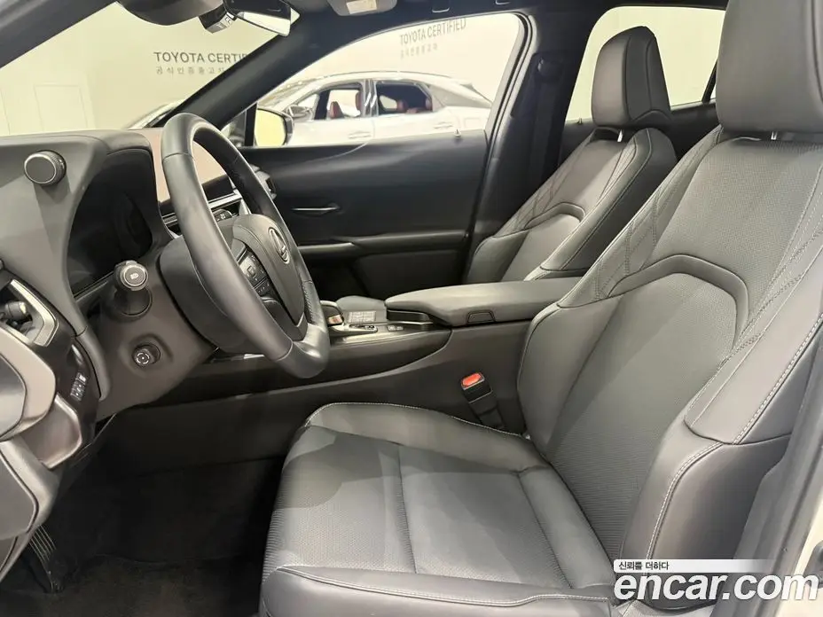 Lexus UX 2025 2.0 вариатор, фото 11 Lexus UX 2025 2.0 вариатор, фото 11