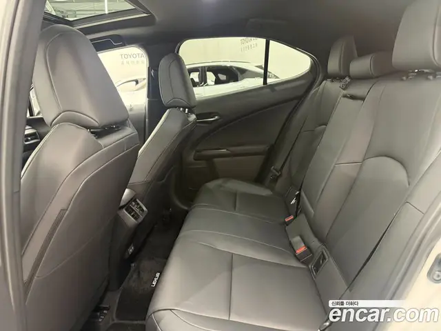 Lexus UX 2025 2.0 вариатор, миниатюра 12