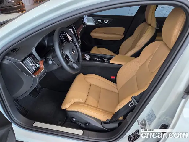 Volvo V60 2026 2.0 АКПП, миниатюра 10
